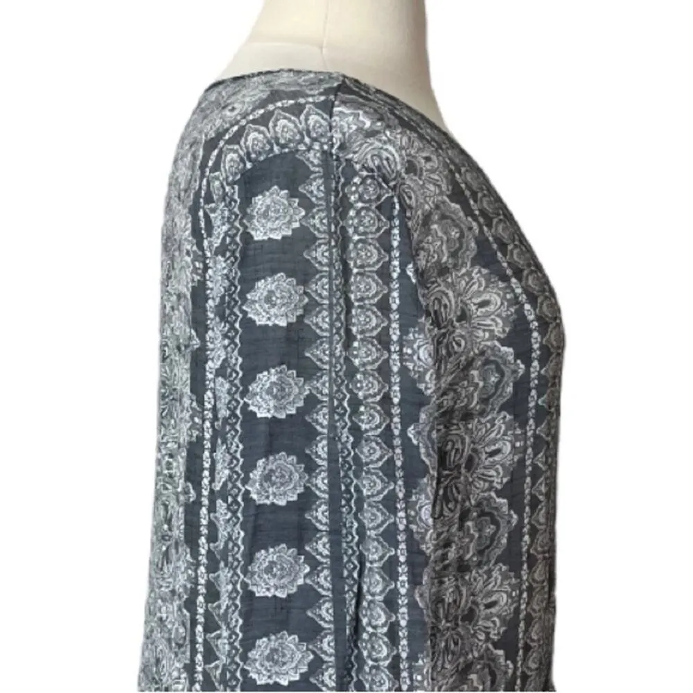 Como Vintage Top Ruffle Hem Sleeves V-neck Boho Gray Batik Print Women’s Size XL - Image 7