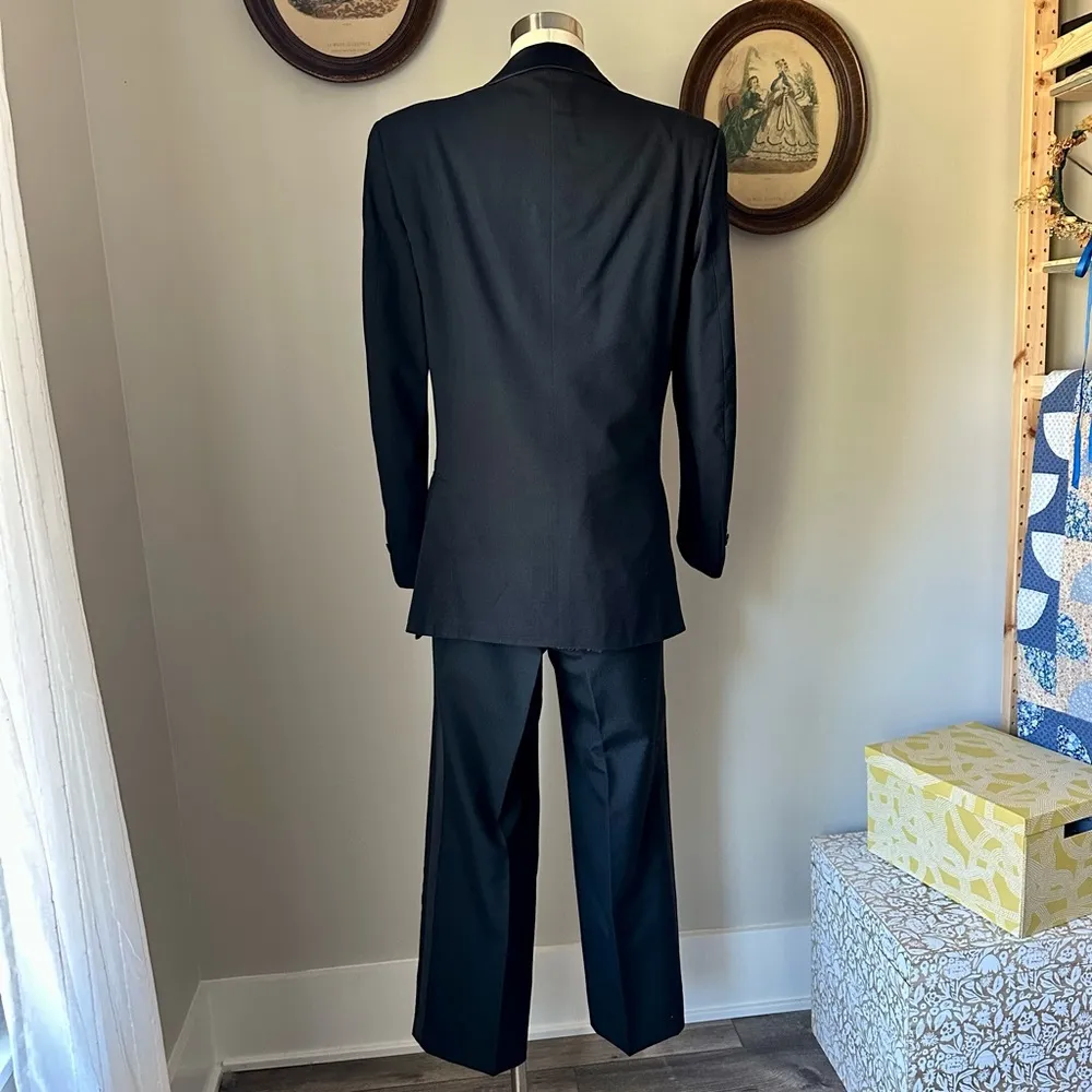 Vintage 1980s Pierre Cardin Tuxedo with cummerbund and bow tie [H3R] - Image 2
