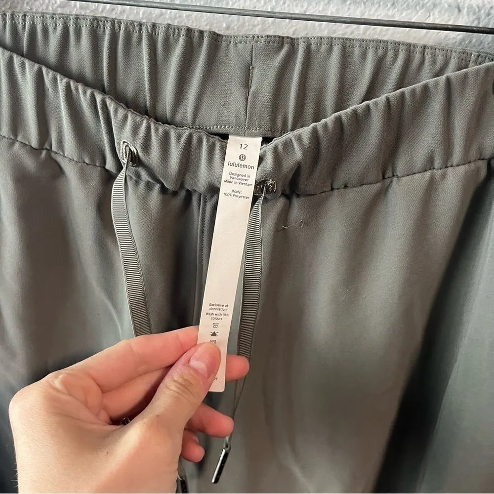 Lululemon On the Fly Crop 23” Sage Green - Image 9