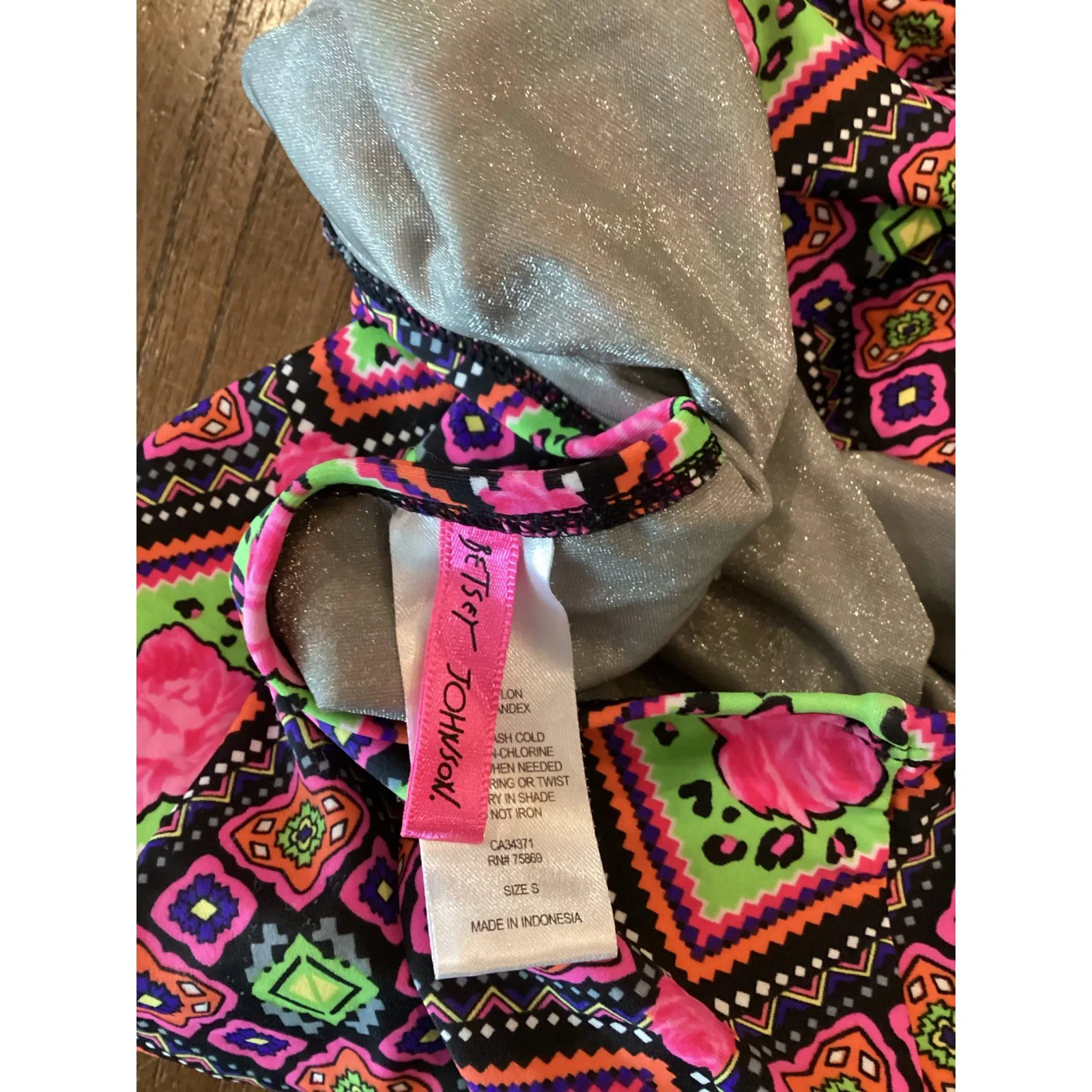 Betsey Johnson faux wrap cut out geo print Swimsuit one piece Multi Monokini S - Image 7