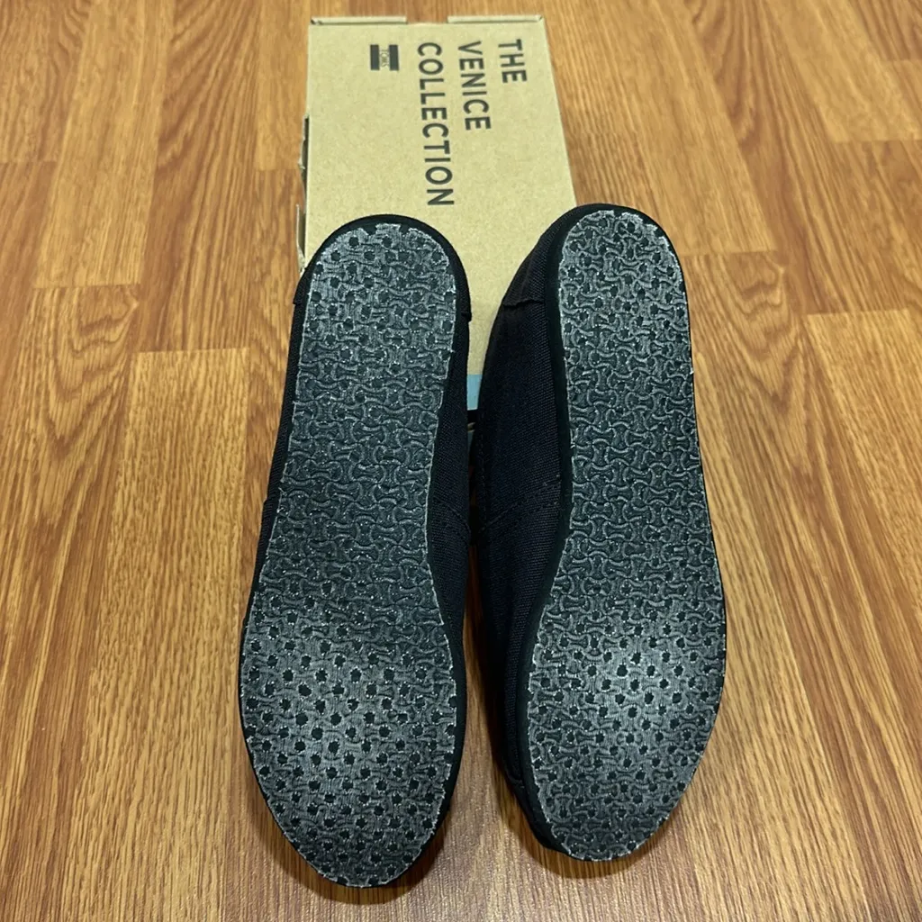 Toms  classic canvas shoes - Image 6