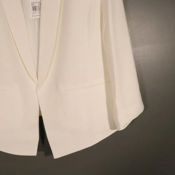 NWT  Curvy Hem Blazer in White Size Large - Image 9