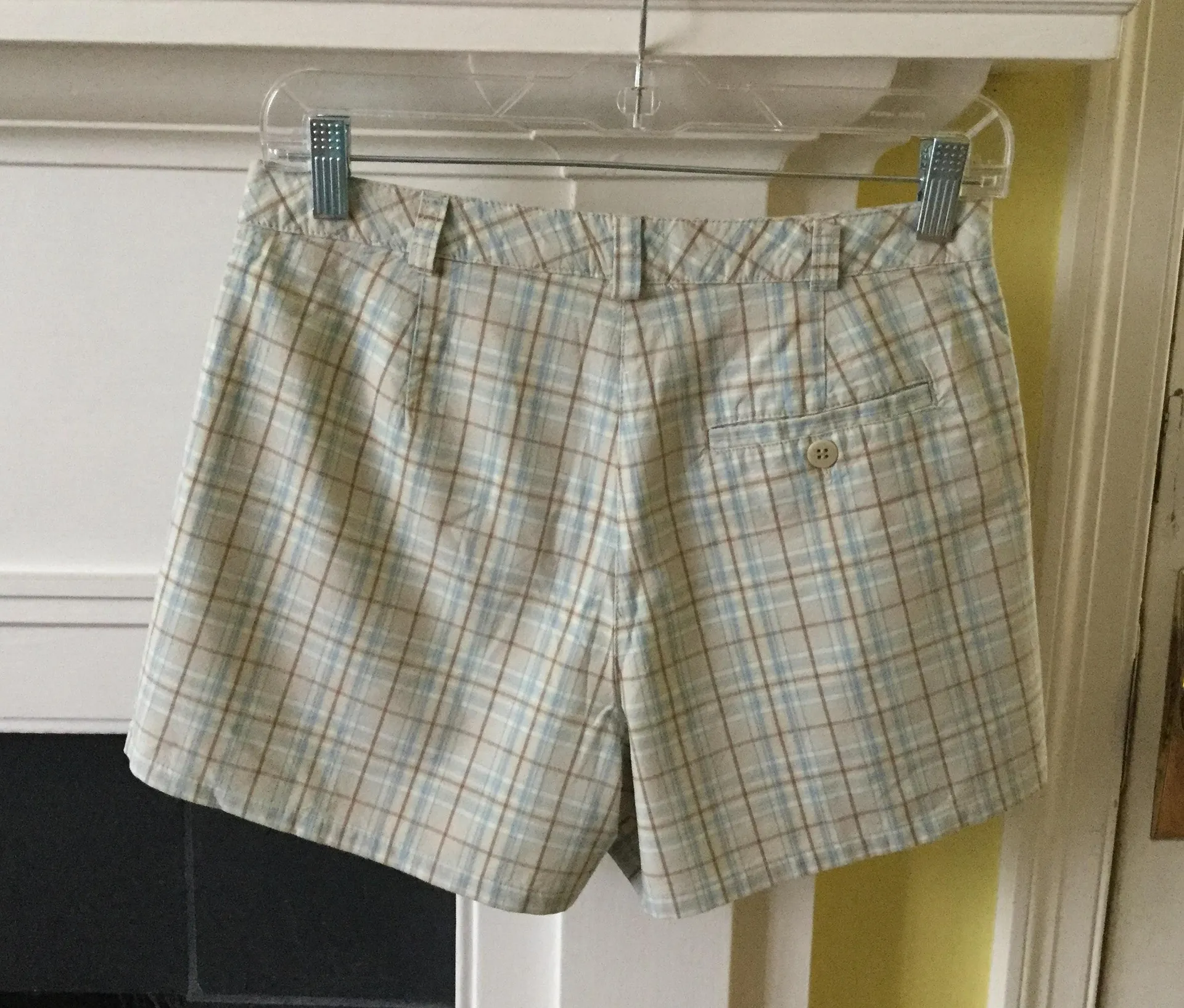 Vintage Plaid Hi Rise Shorts Tan - Sz 6 - Image 2