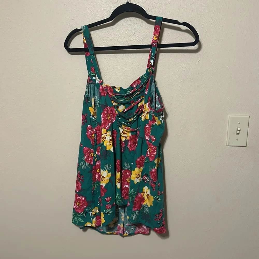 Torrid Fit and‎ Flare Green Floral Rayon Slub Lace Up Back Tank Size 1X - Image 6