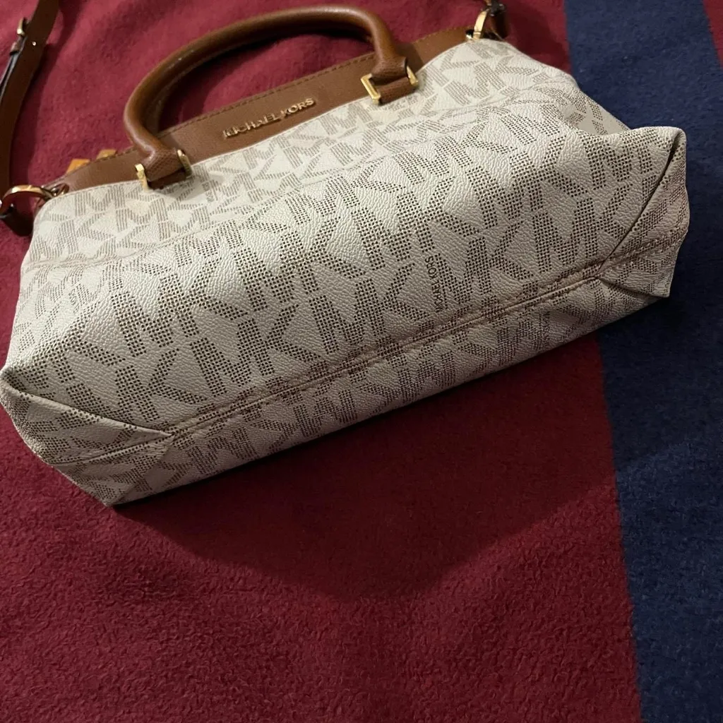 Michael Kors Aubrey Logo Sig cream Brown Leather MK Sign. Satchel Bag Vanilla - Image 2