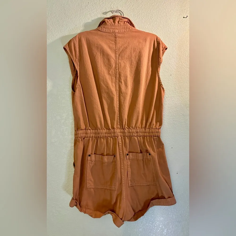 Free People utility romper sz S. Like brand new in perfect condition! - Image 2