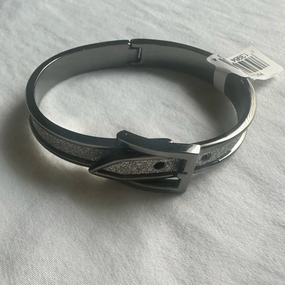 Macy’s Belt Style Silver Sparkle Bracelet - Image 2