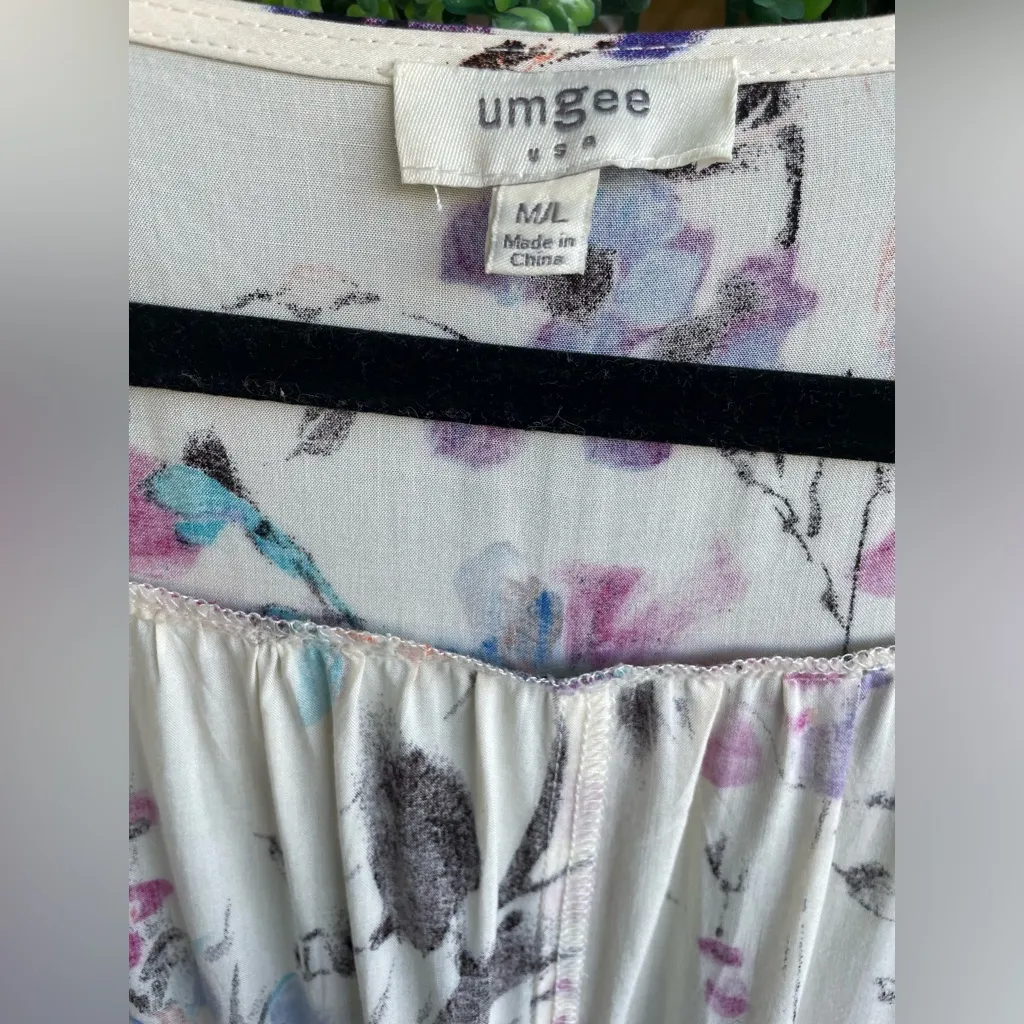 Umgee Floral Kimono | Crochet Bottom | Size Med/Lg | Beautiful Boho Vibe - Image 3