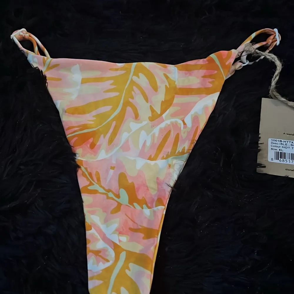 NWT stone fox Brazilian bottoms - Image 4