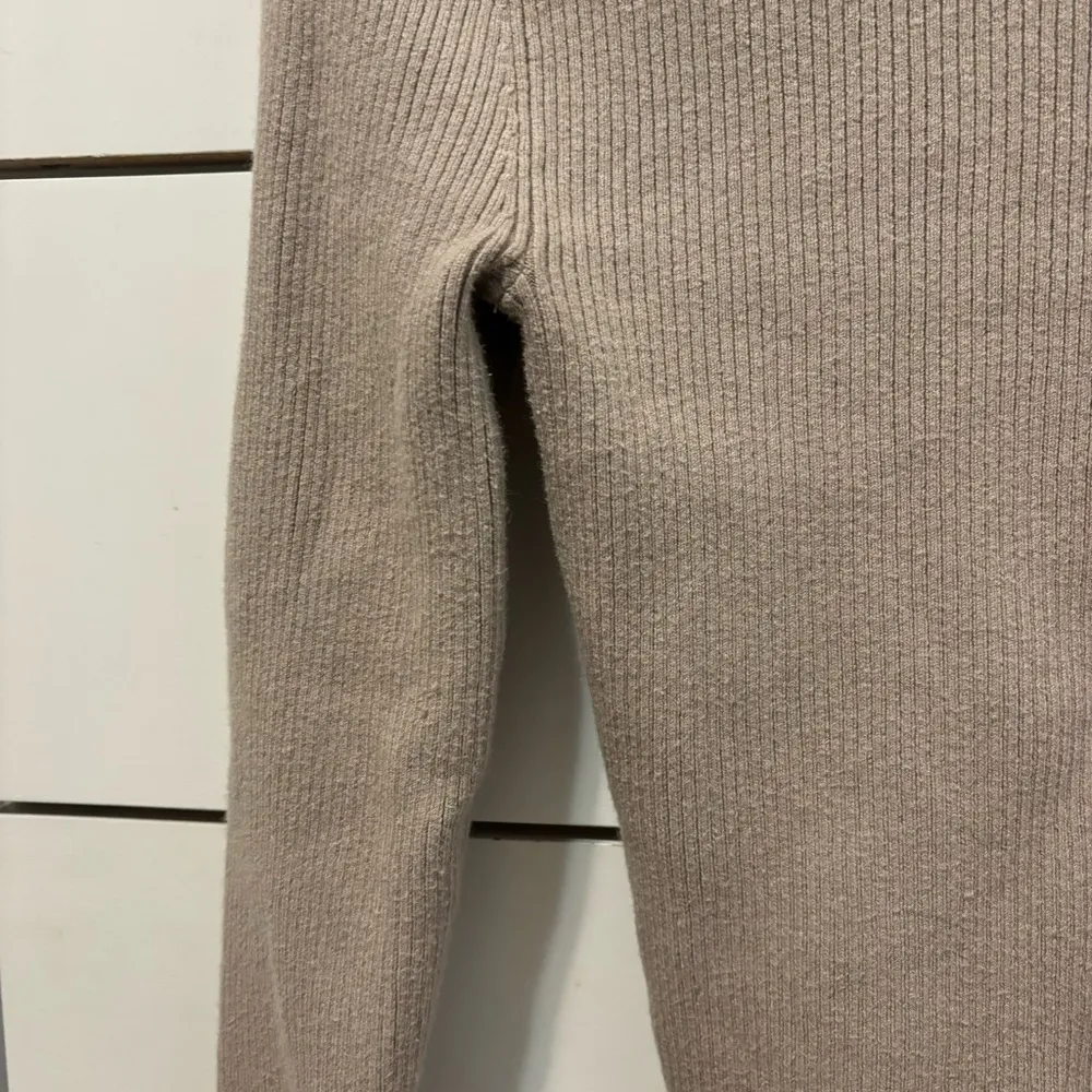 Abercrombie & Fitch Scoopneck Corset Sweater - Image 5