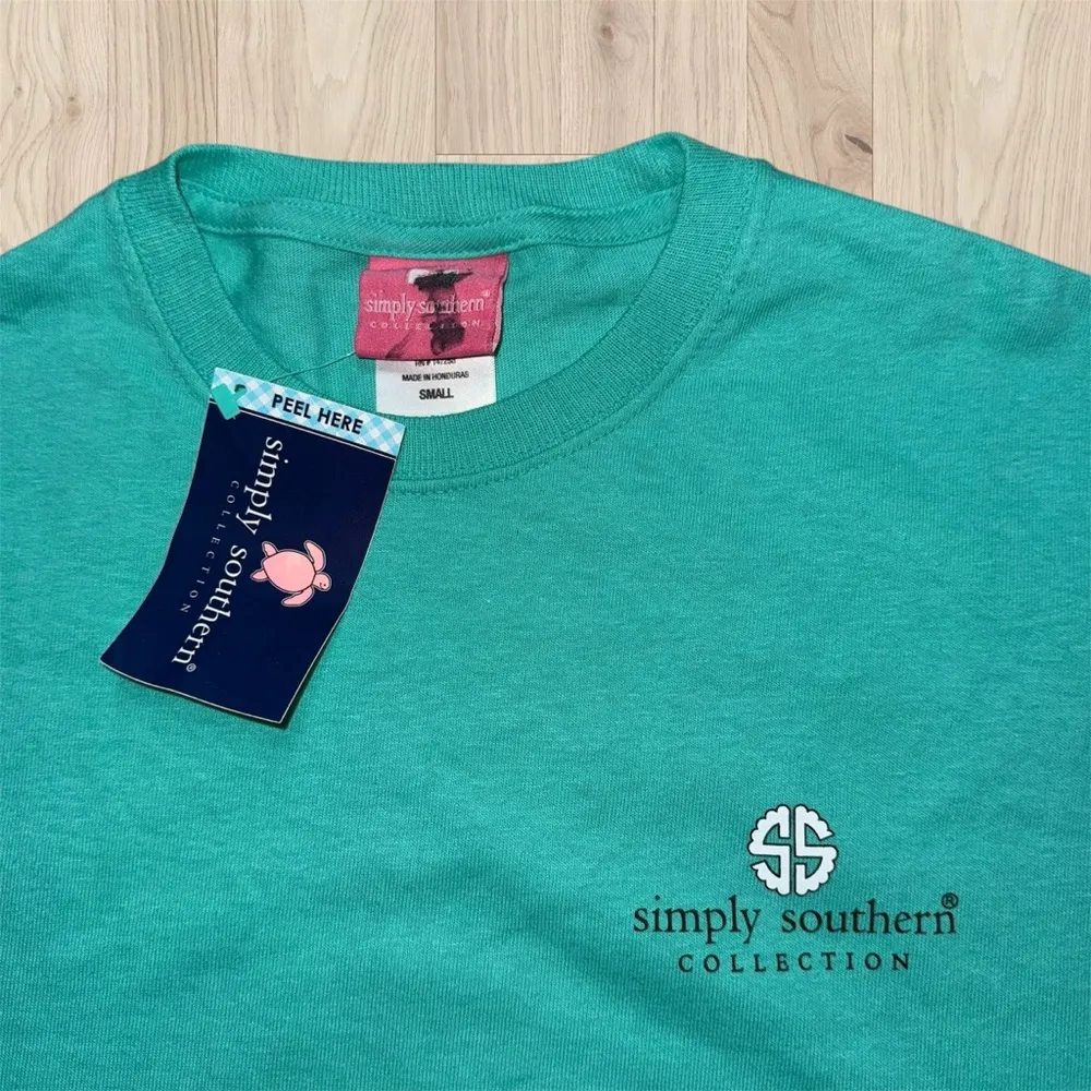 Simply Southern Women’s Small T-Shirt “Hey Deer” Christmas Holiday Graphic Tee - Image 4