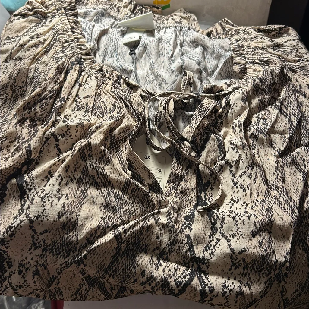 New Women's AVA & VIV Snake Print raglan long sleeve blouse Tan Black Size 3X - Image 7