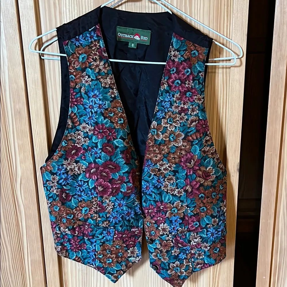 Outback Red Vintage  Floral Vest - Image 5