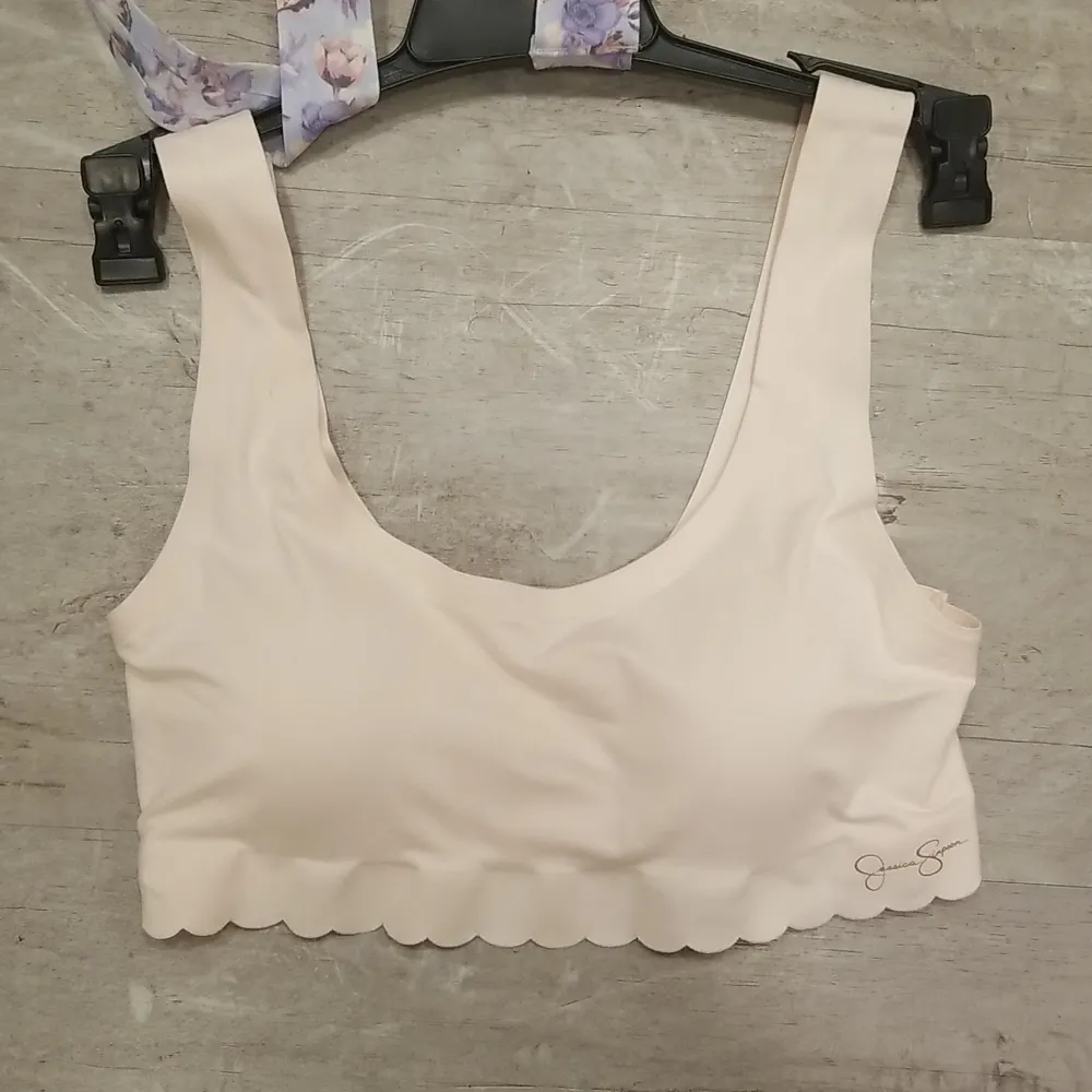 💕JESSICA SIMPSON💕 WIrefree Bras (2 Pack) S NWT - Image 5
