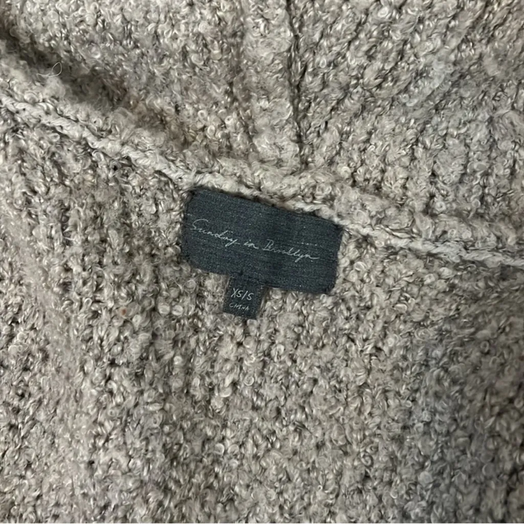 Sunday in Brooklyn Wool Cozy Hooded Sleeveless Cardigan Vest Size XS/S - Image 5