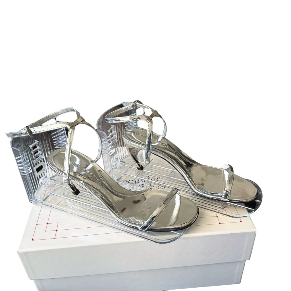 NIB Alexander McQueen Leather Armadillo Ankle Strap Sandals In Silver Size 37 - Image 8