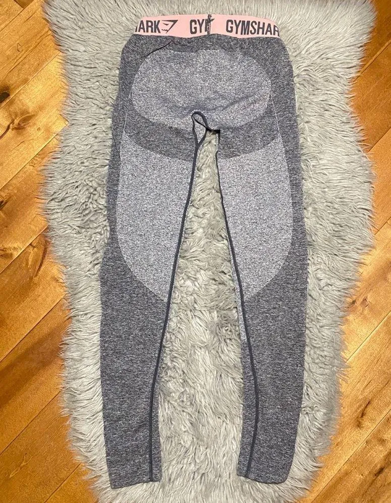 Gymshark Flex Legging Gray and Pink Size Size XS - Image 4