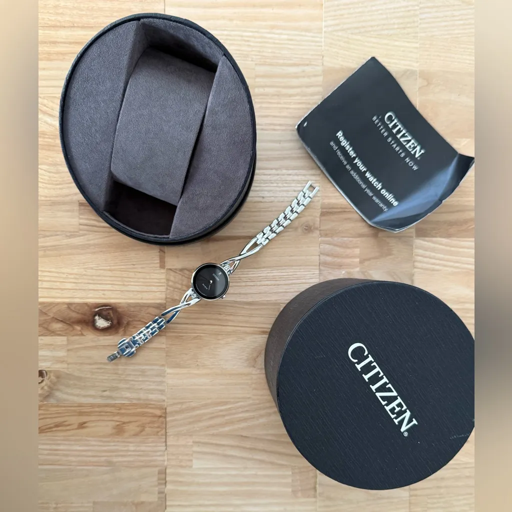 Citizen Eco-Drive Silhouette Solar Ladies Watch in Original Box Black Dial - Image 10