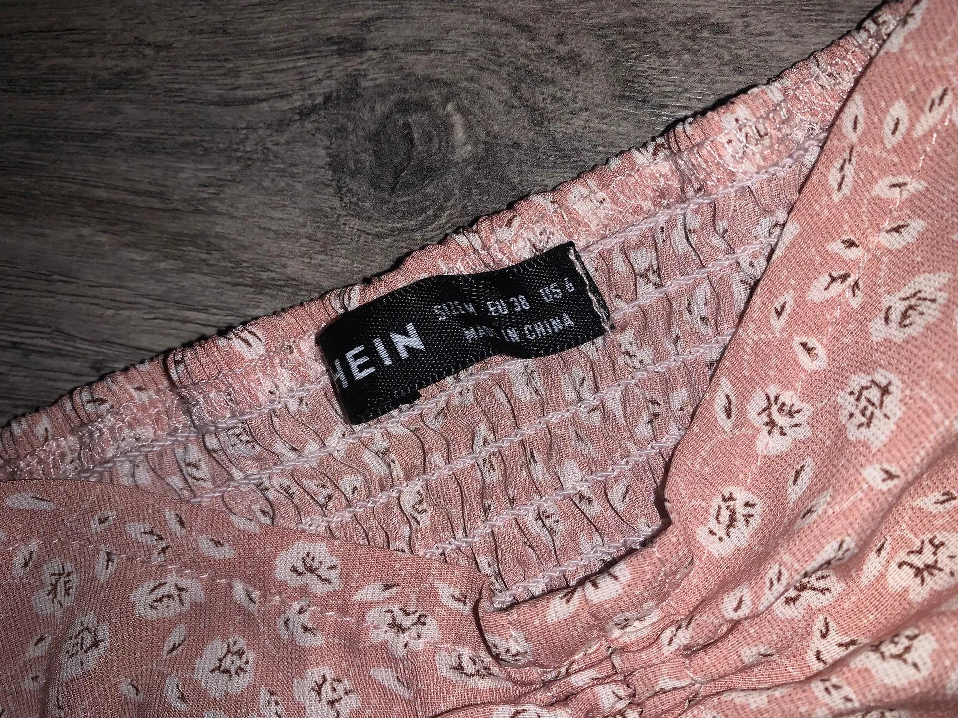 short sleeve runched crop top M/6 - Image 6