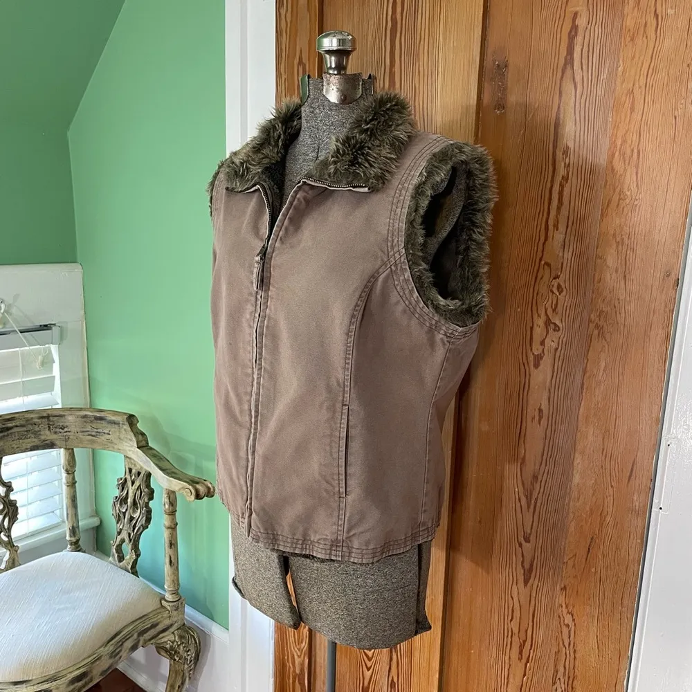 Tribal Reversible Faux Fur & Denim Vest in Chocolate Brown - Image 6
