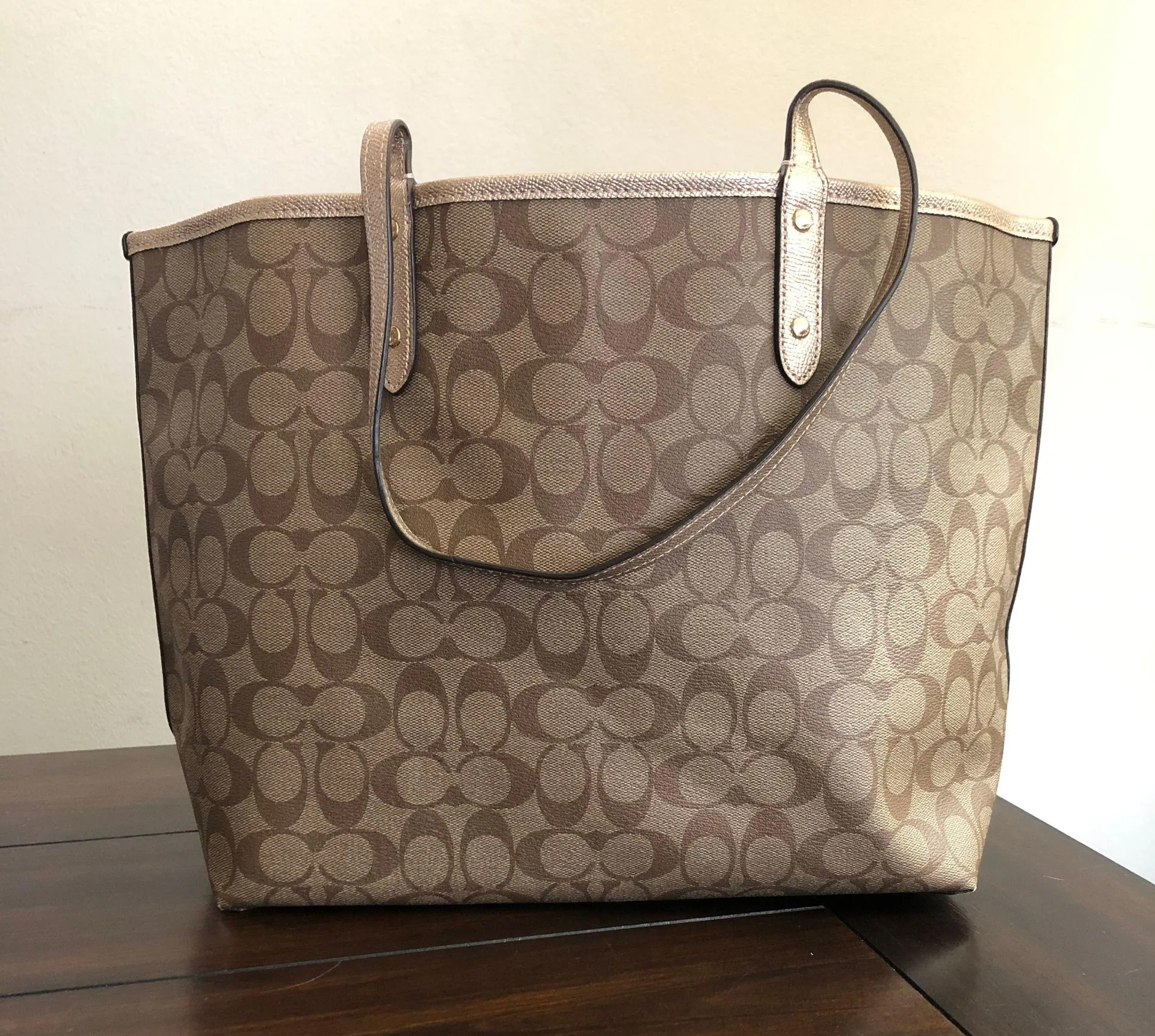 Coach Irradecent Reversible  Purse - Image 3