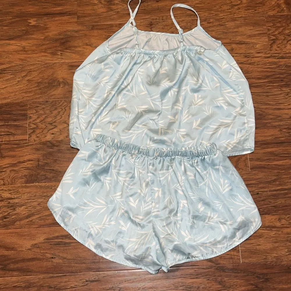 Women’s Lauren Conrad satin ruffle cami & short pajama set in spring vine sleep - Image 3