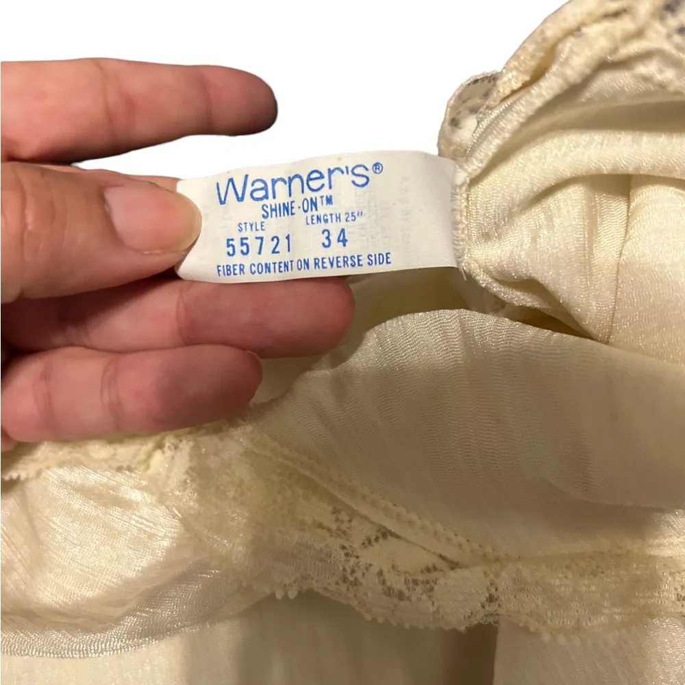 Warners vintage beige lace cami dress measurements in pictures Size undefined - Image 4