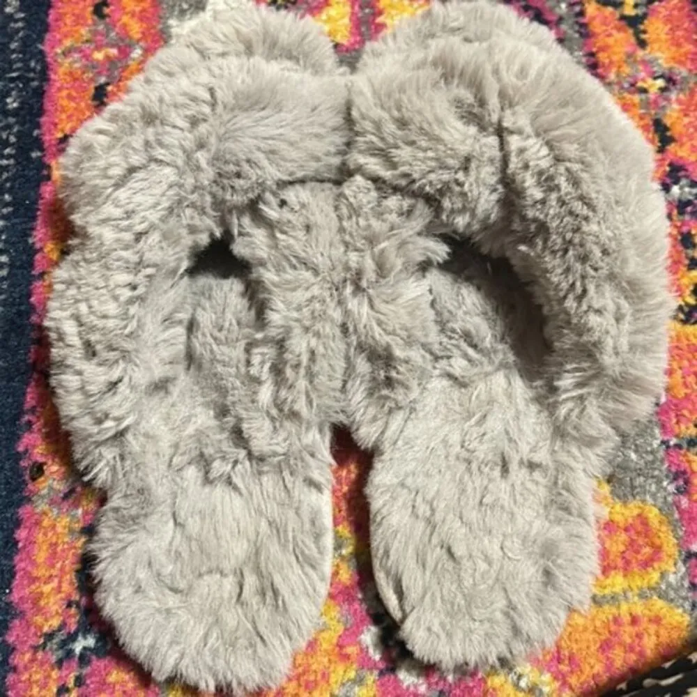 Loft Grey Slipper Sandals Large 9-10 women’s - Image 2