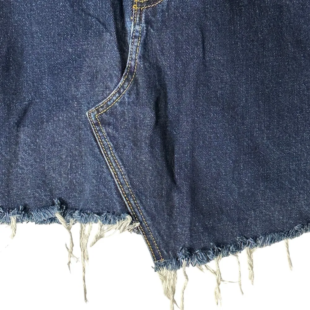 Urban Outfitters BDG Denim Rinse Asymmetrical Mini Skirt Raw Hem Medium OB718149 - Image 3