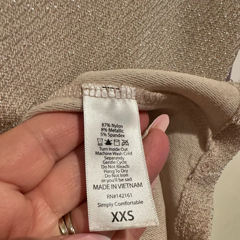 LULAROE IRMA ELEGANT SPARKLE SHIMMER NUDE ROUND NECK TUNIC TOP UNICORN XXS - Image 7