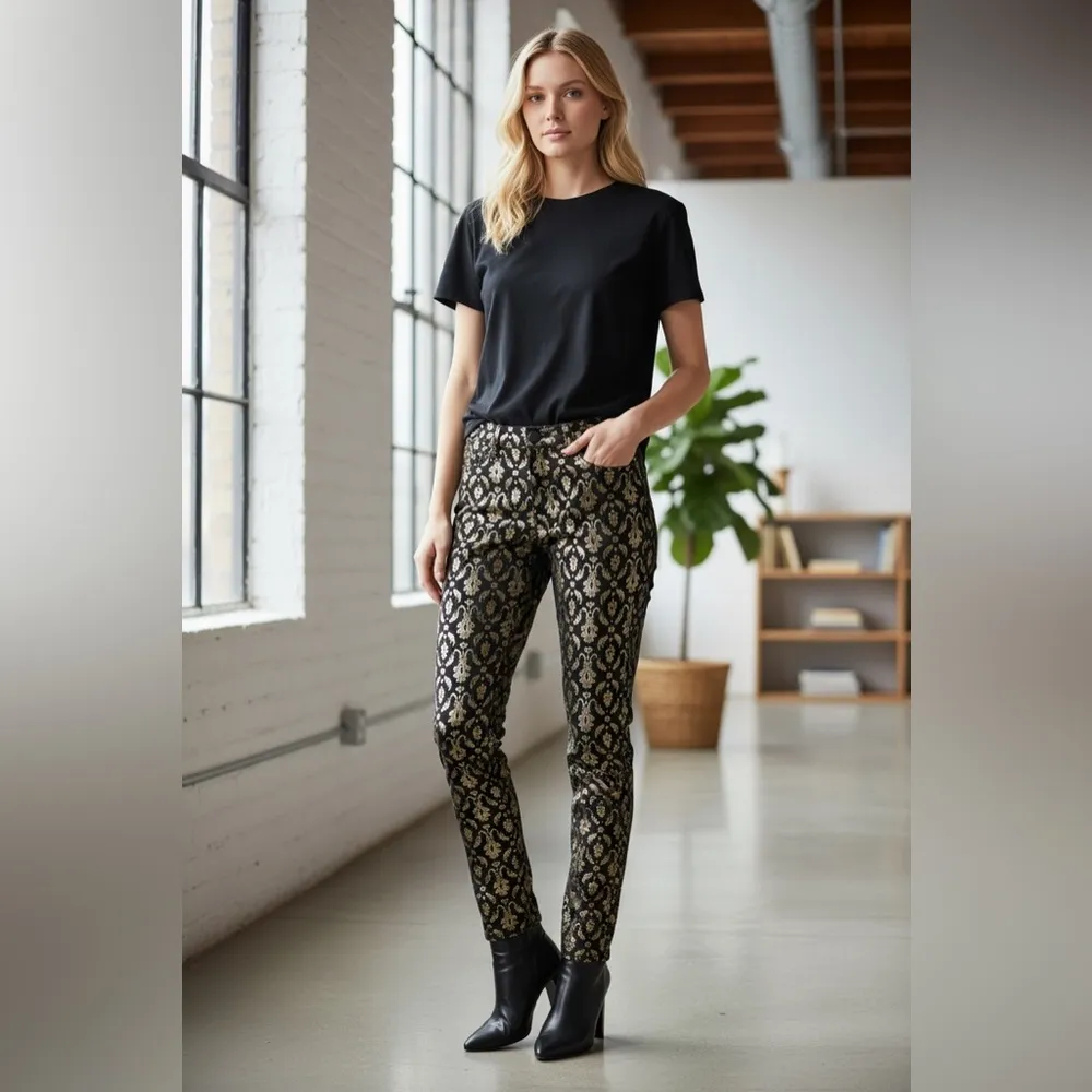 TINSELTOWN Brocade Skinny Jeans Gold Foil Size 7 - Image 13