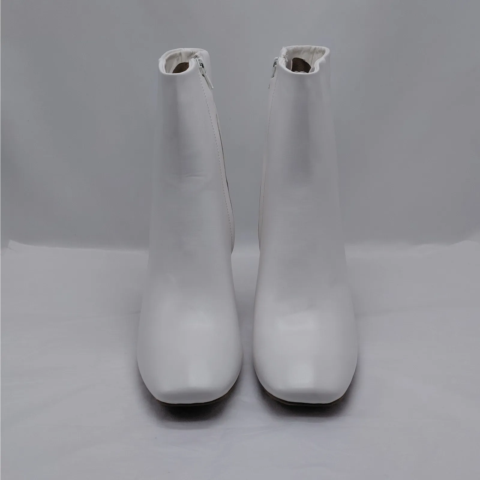 Sugar Elly White Block Heel Ankle Boots Women’s 10 M Side Zip Retro Mod Booties - Image 3