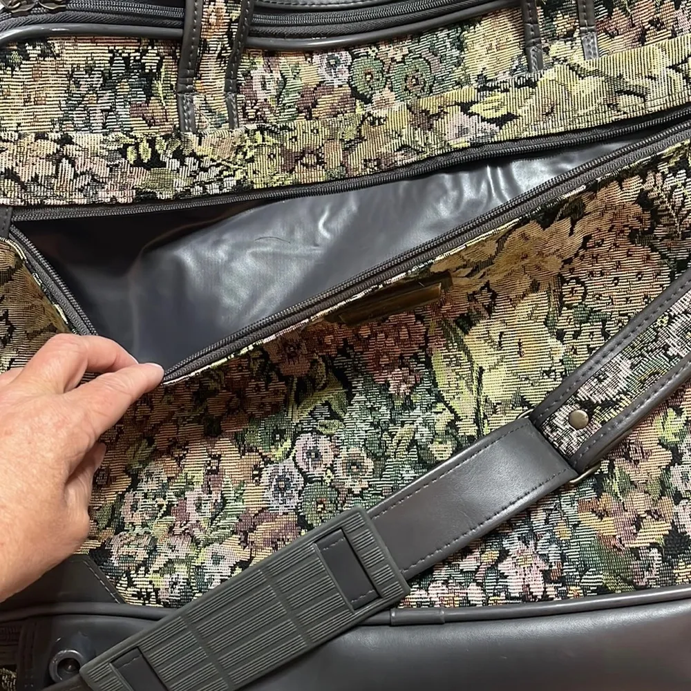 Vintage Suitcase Floral Tapestry Overnight Shoulder Bag Weekender Gray - Image 5