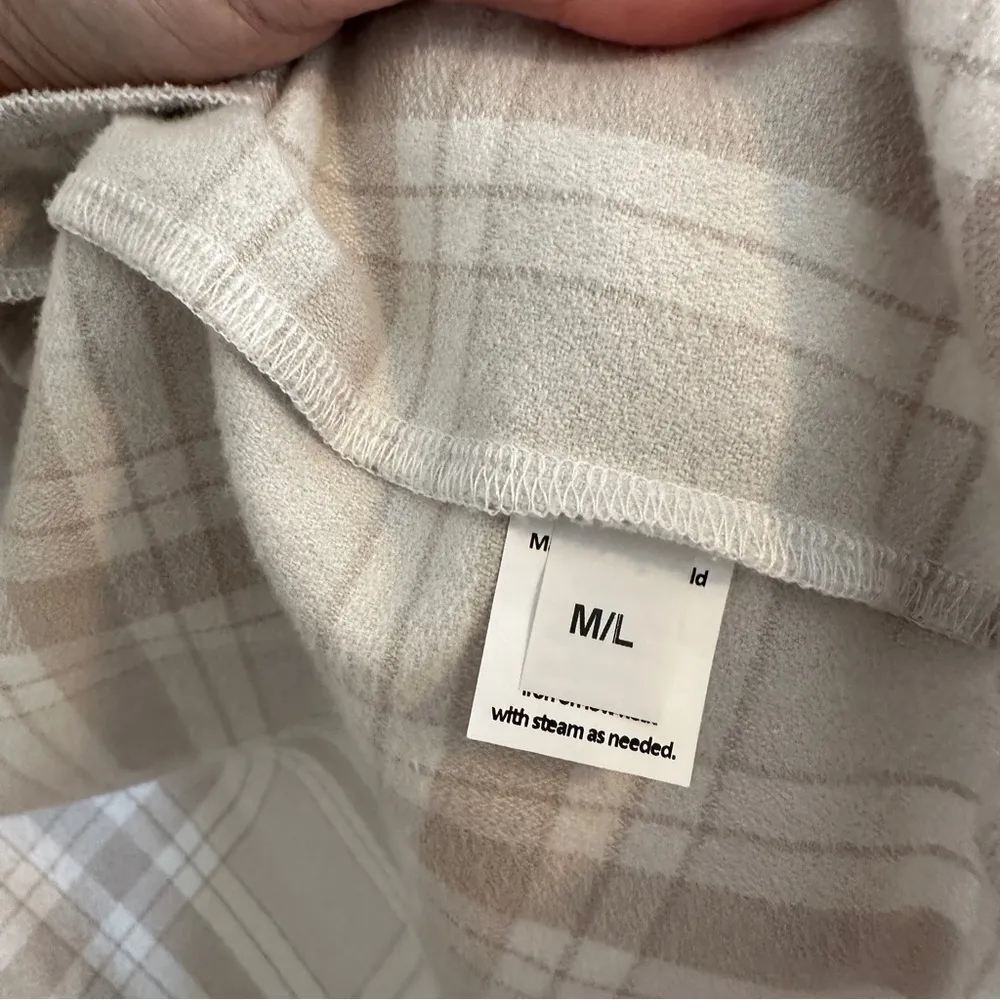 Hackwith Design House The Short Easy Jacket Flannel White Size M - Image 2