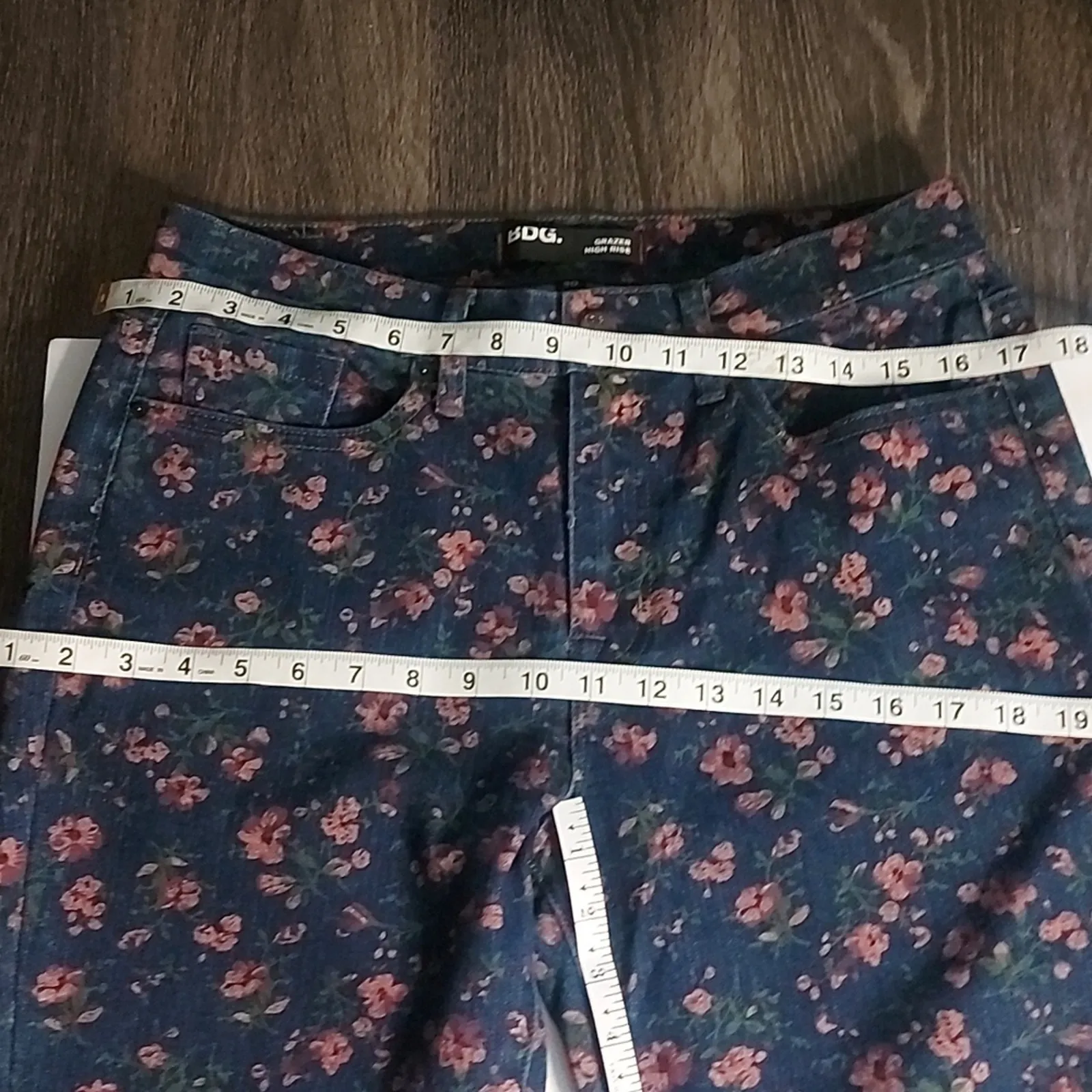 BDG Floral Grazer High Rise Jean 30 NEW Classic Preppy Fairycore Prints Bohemian - Image 5