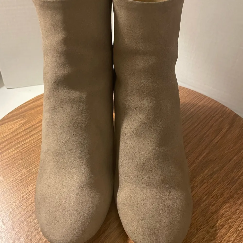 Rag & Bone Drea Suede Mid Block Lucite Heel Ankle Boot Smoke Suede 39.5 (9) - Image 9