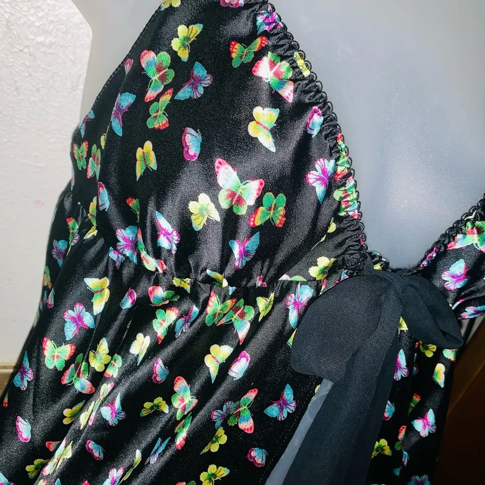 Victoria’s Secret Butterfly Lingerie Front Closure - Image 5