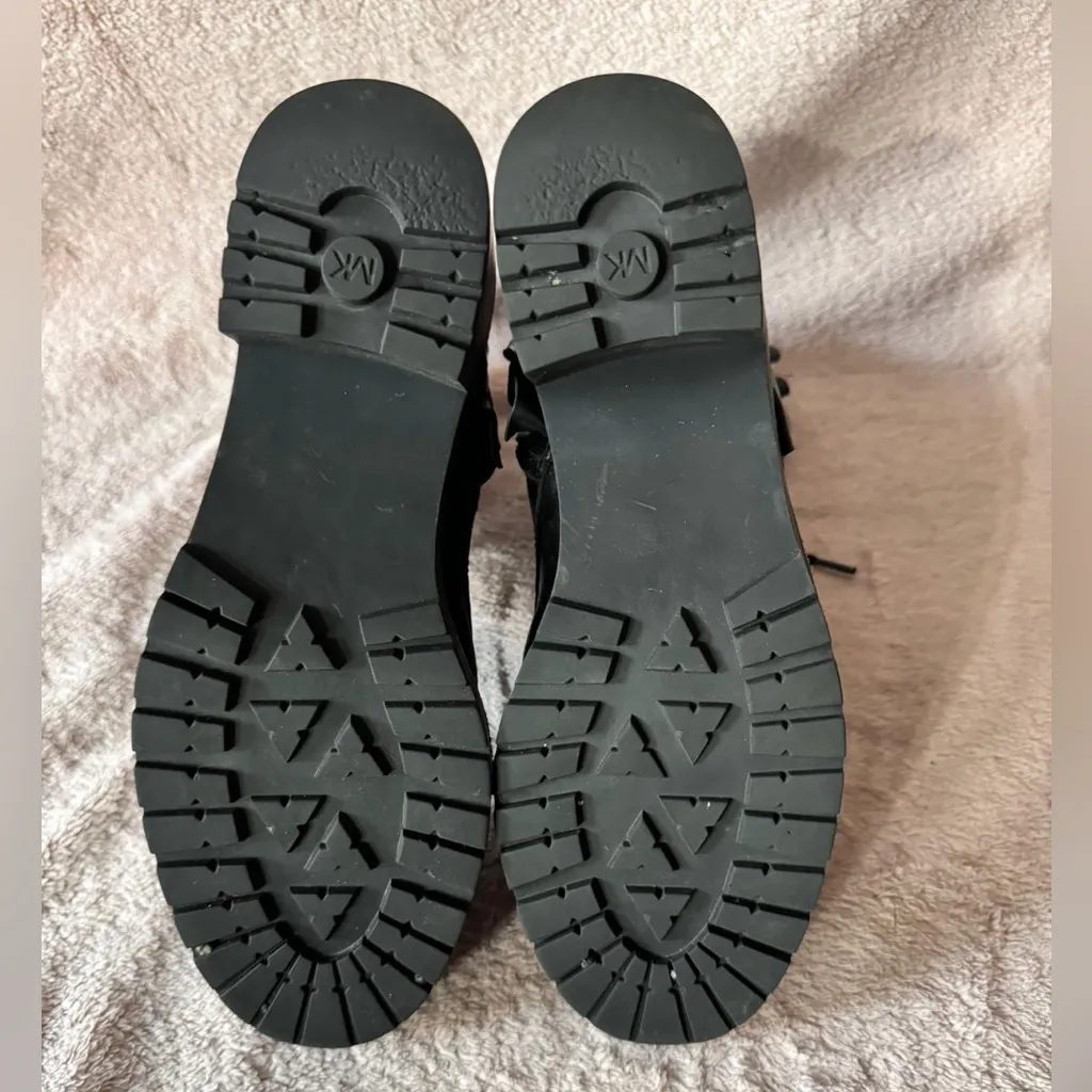 Michael Kors women’s Black Leather‎ Bella Ruffle Boot size 6.5 - Image 10