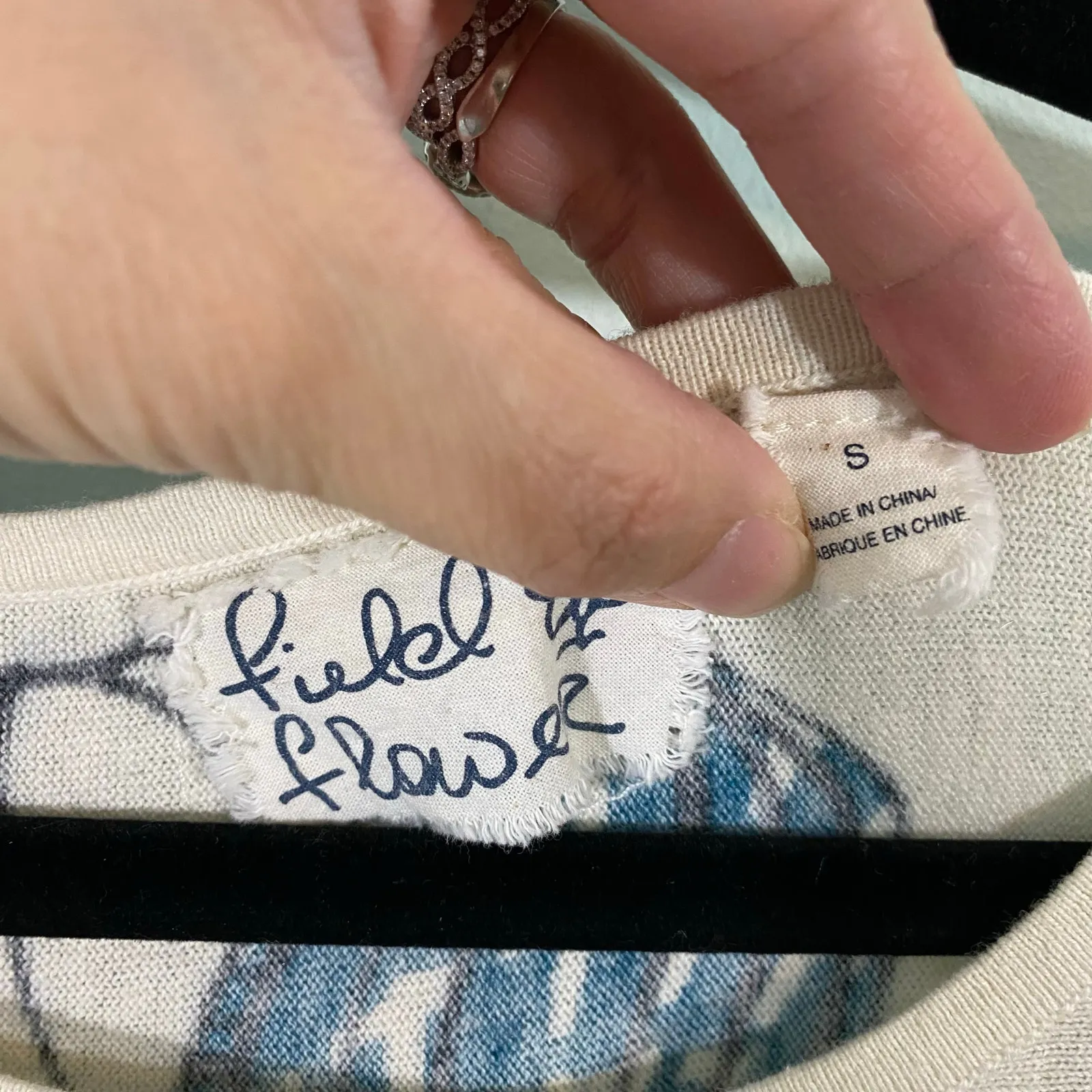 Anthropologie Field & Flowers Hot Air Ballons Asymmetrical Hem Blouse Size S - Image 3