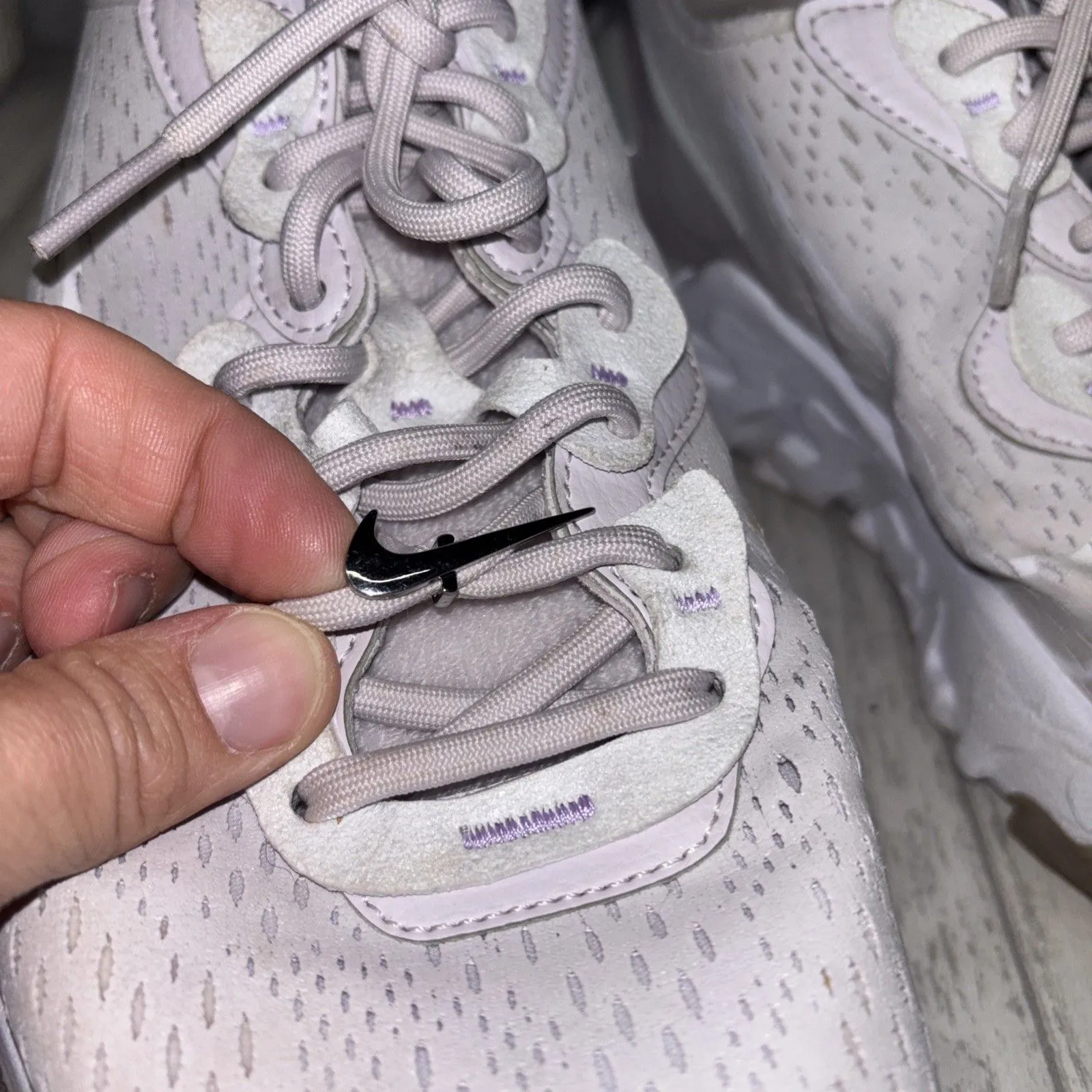 Womens Size 9 Nike React Vision Sneakers GUC - Image 7