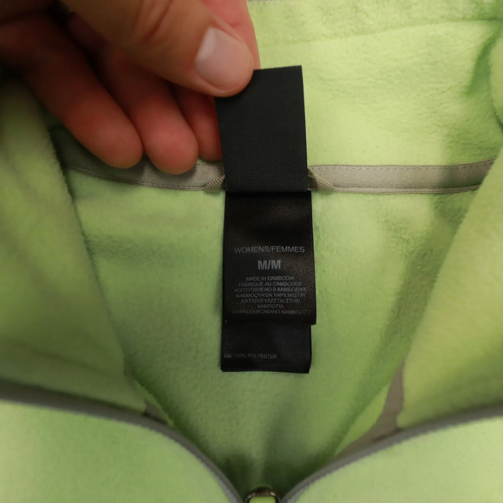 The North Face Light Green Quarter zip Fleece Pullover Women's size Medium - Image 5