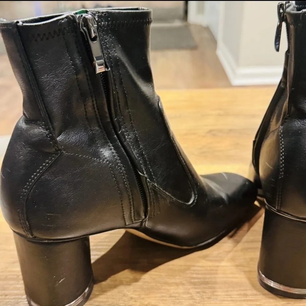 Franco Sarto Pisa Bootie Square Toe Cylindrical Heel Stretch Side Zip Size 7M - Image 5