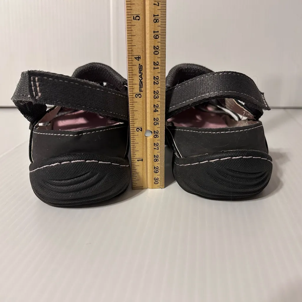 JBU gray sandal shoe size 8 M - Image 5