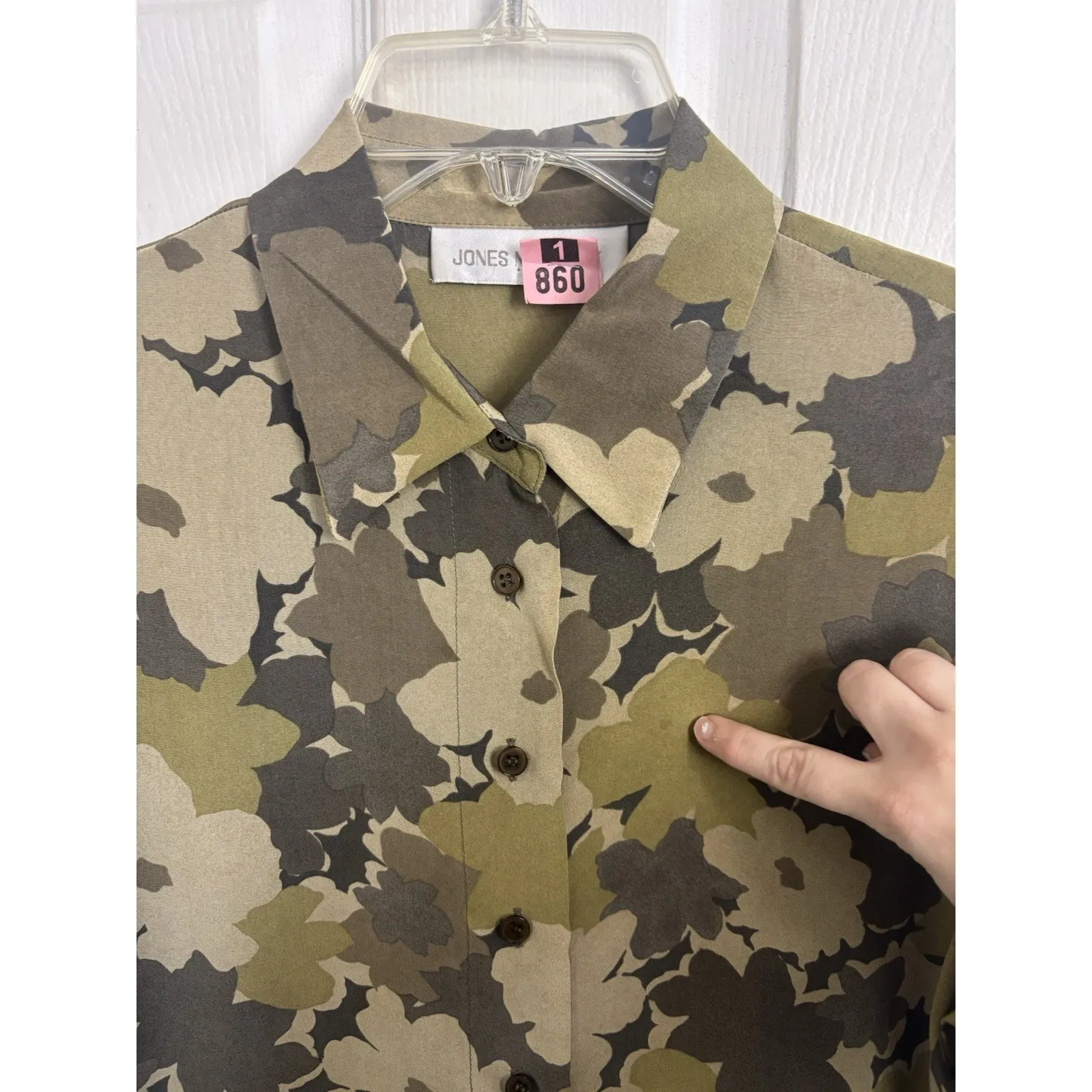 Vtg 90’s Jones New York 100% Silk Green Floral Button Front Size Medium Fairy - Image 4