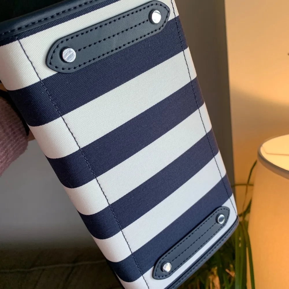 Authentic KATE SPADE Thick canvas and leather trim top zip Satchel/Crosby - Image 9