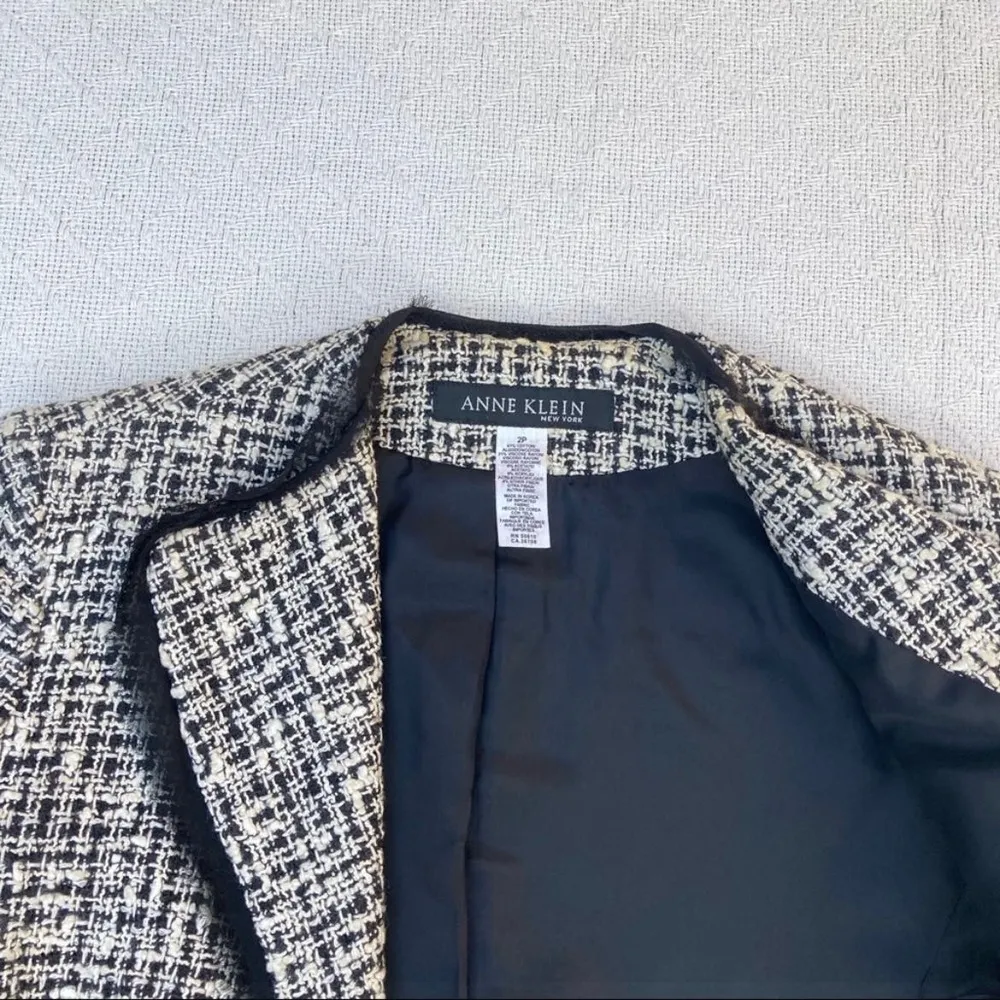 Anne Klein Tweed Jacket Suit Blazer in Black and White - Image 4