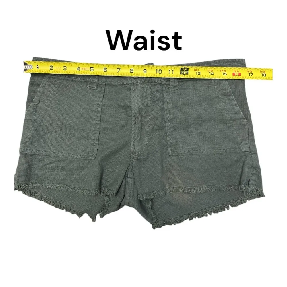 🆕Chase Vintage Frayed Shorts, Medium - Image 4