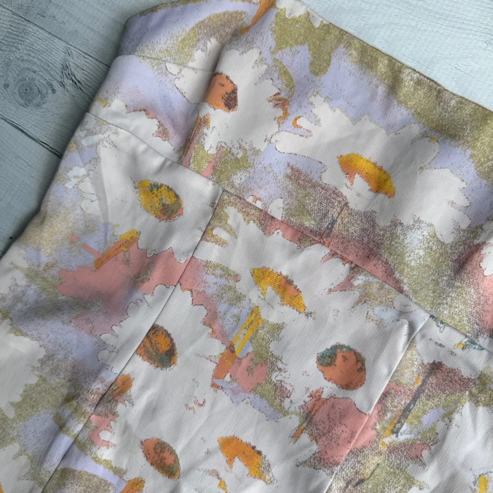 Urban Outfitters Satin Graphic Floral Print Dress S - Image 4