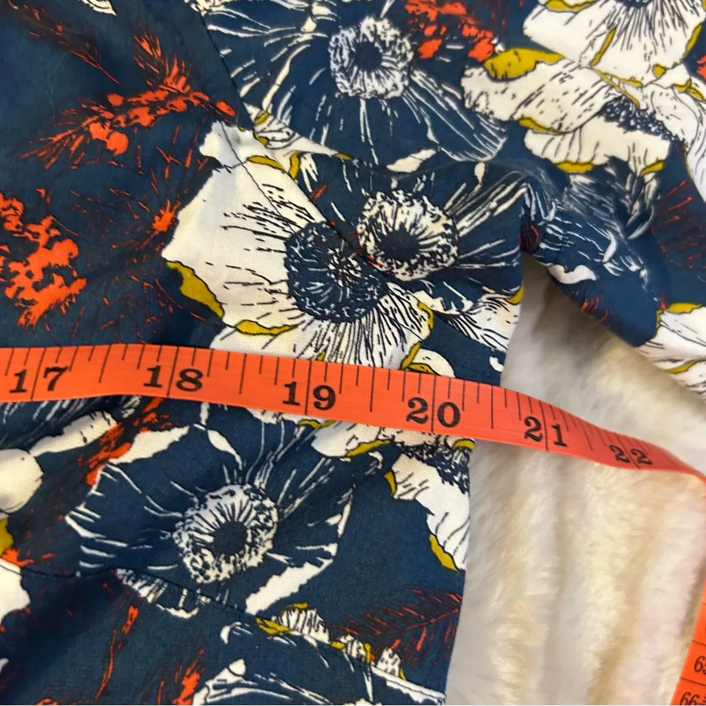 Duluth Trading Co. Wrinklefighter Floral Tunic Size M - Image 5