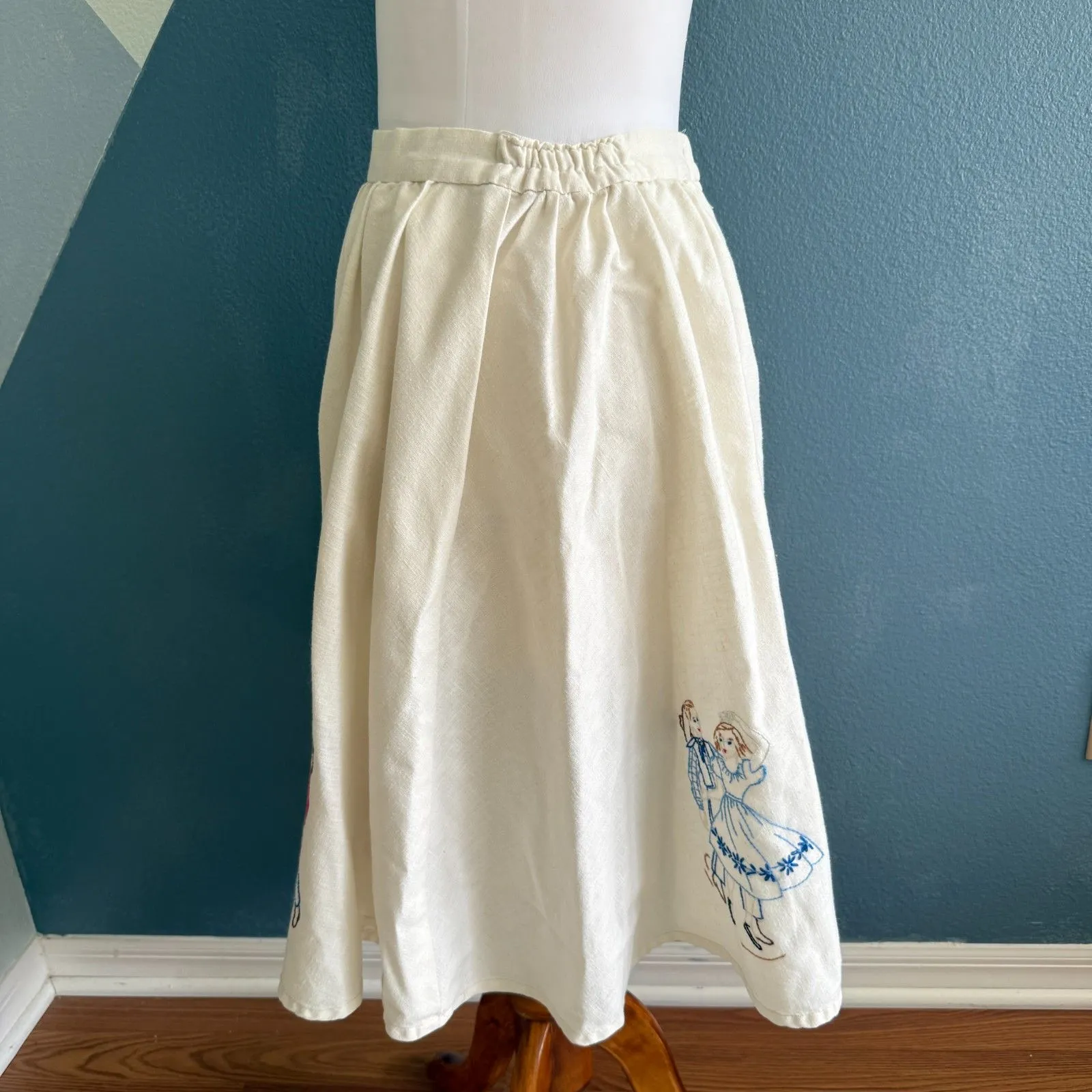 Handmade Embroidered Square Dancing Skirt - Image 3